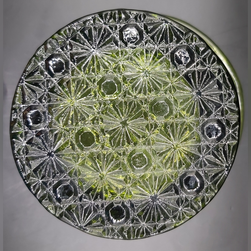 Daisy and button green glass hat - Picture 3 of 6